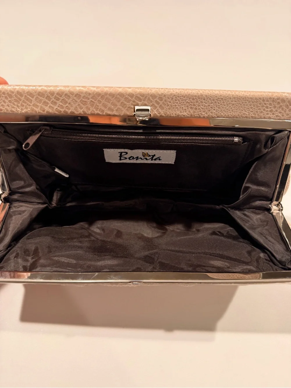 Vintage Bonita Bags NY Faux Croc Pleated Clutch – Neutral Cream